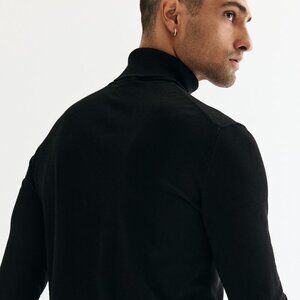 Black Fine-Gauge Turtleneck